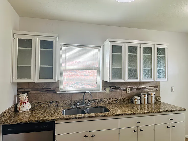 4705 Largo Trl — Photo 9