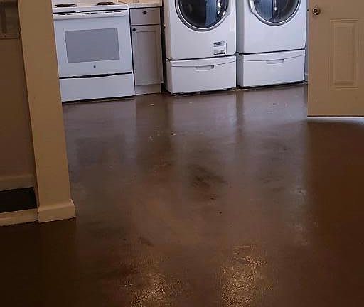 3rd image of 218 Ellana Claire St