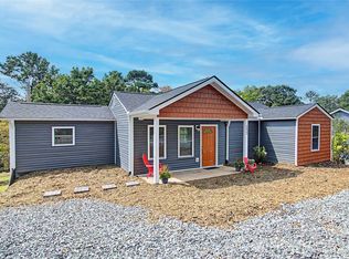 132 Locust Grove Rd, Weaverville, NC 28787