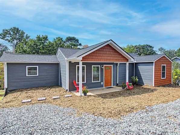 132 Locust Grove Rd, Weaverville, NC 28787