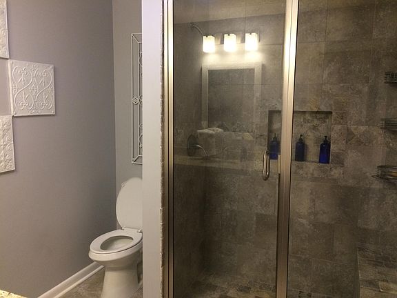 5th image of 118 Carter Woods Dr