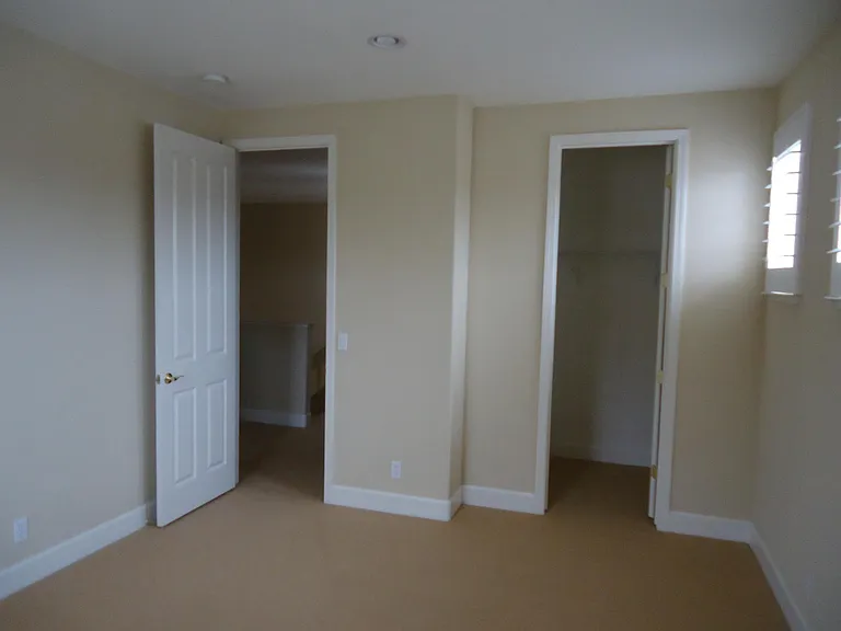 4992 Beach Wood Ct — Photo 28
