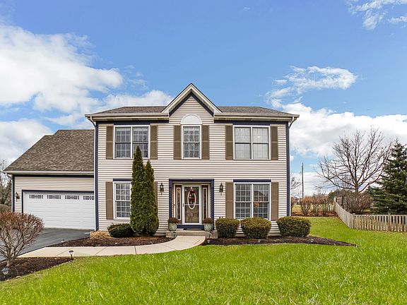 2nd image of 1323 Winterberry Ct