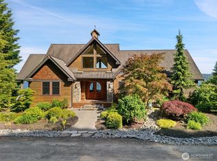 10526 SE Vashon Vista Dr, Port Orchard, WA 98367