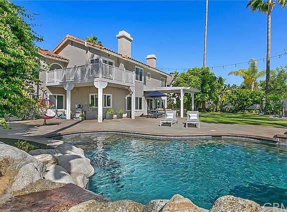 Everyone in the (saltwater) pool!