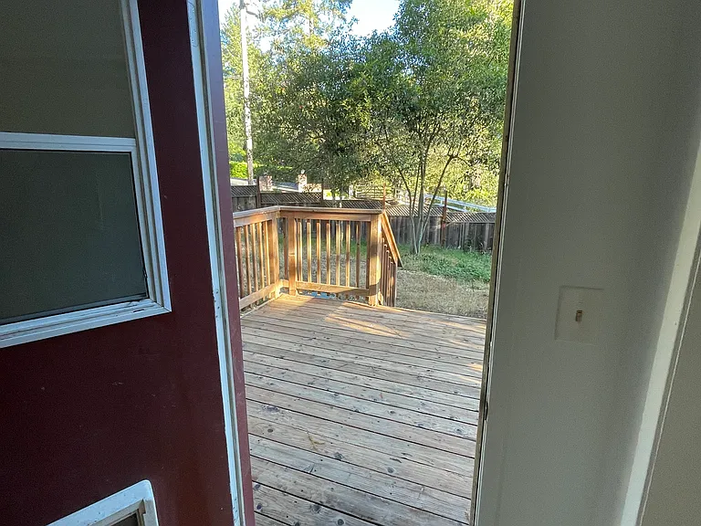 2140 Coffee Ln #B — Photo 9