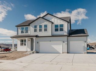 927 W Motor Vu Dr, Riverdale, UT 84405