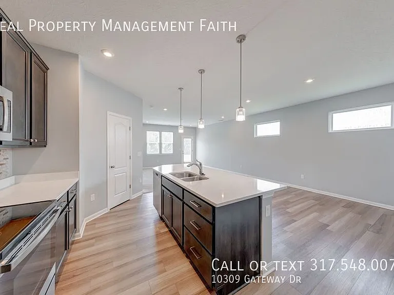 10309 Gateway Dr — Photo 8