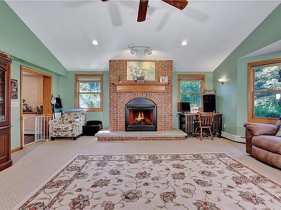 3rd image of 120 Sigman Ln