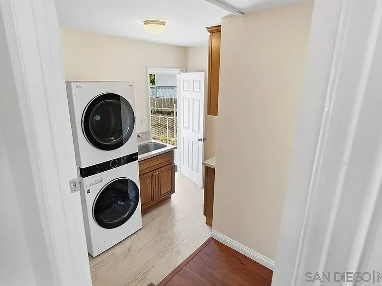 3942 Casita Way — Photo 17
