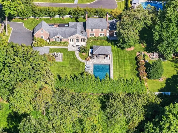 8 Rose Hill Road, Suffern, NY 10901