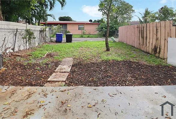 1322 Silverado — Photo 27