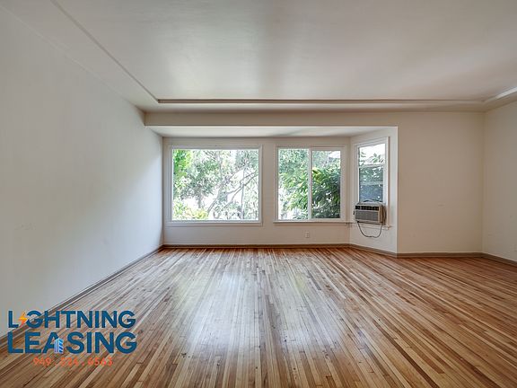 4th image of 1323 3/5 N Harper Ave #4D