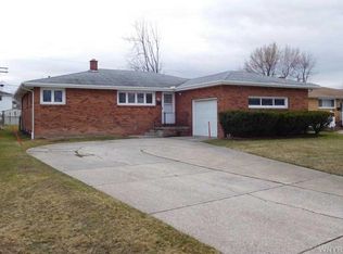 89 Noel Dr, Williamsville, NY 14221