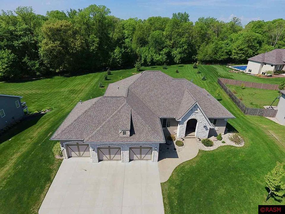 2nd image of 144 Creekside Dr