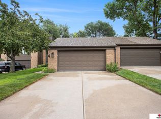 2628 Bishop Rd, Lincoln, NE 68502