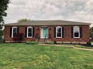 2807 Summerfield Dr, Louisville, KY