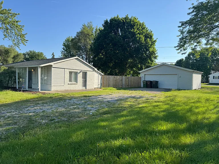 47916 Shelby Rd — Photo 14