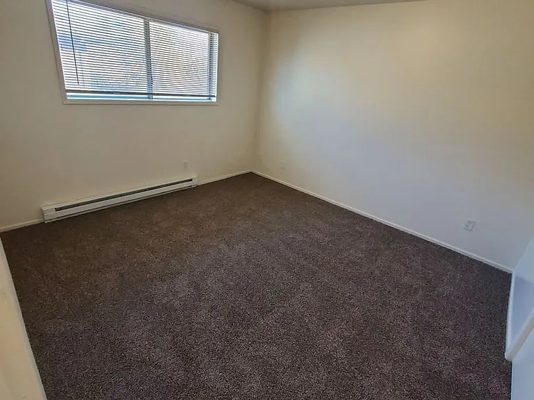 3930 Iberis St NE — Photo 16