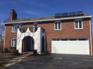 17 Lilah Cir, Wakefield, MA 01880