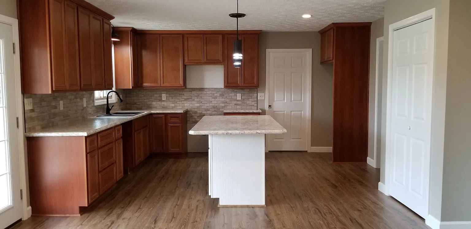214 Arrowhead Dr photo 1