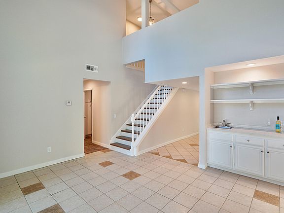 5th image of 44146 Camellia St