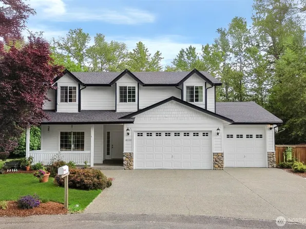 8203 32nd Avenue E, Tacoma, WA 98443