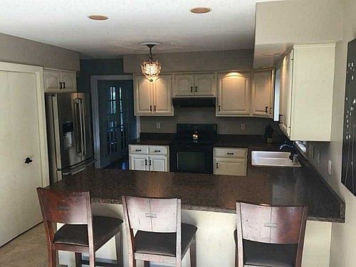 3rd image of 5125 Merilee Dr