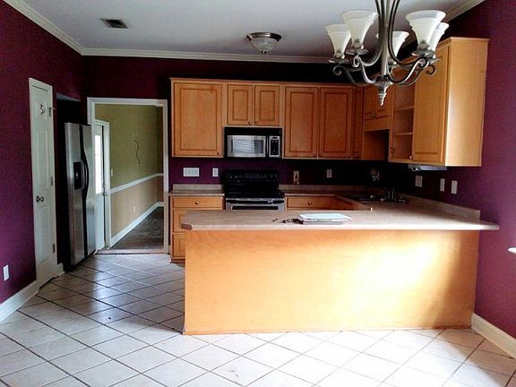 4th image of 152 Pine Summit Dr