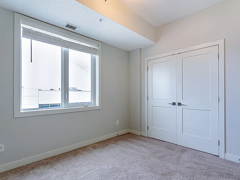 11189 Ellerslie Rd SW — Photo 7