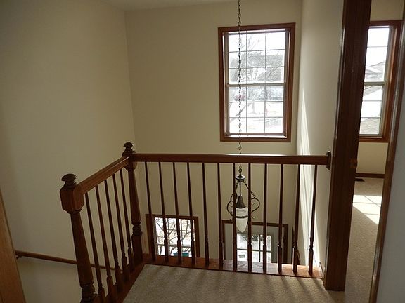 2nd image of 2992 Heatherwood Ct #19063