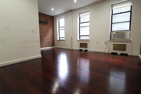 Rented by Guidance Realty Corp. | media 3