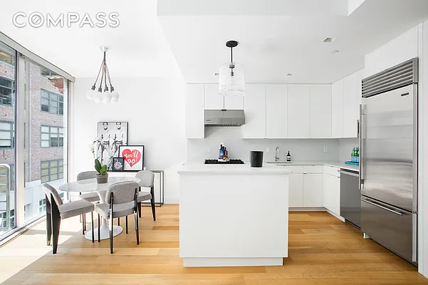 Rented by Compass | media 72