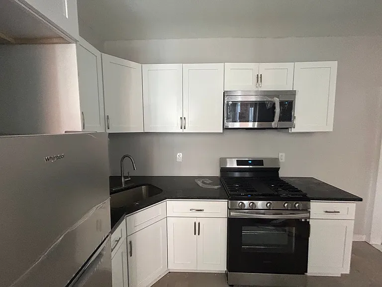 3115 F St — Photo 10
