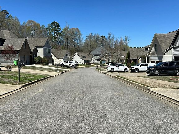 4th image of 345 Braddock Rd W