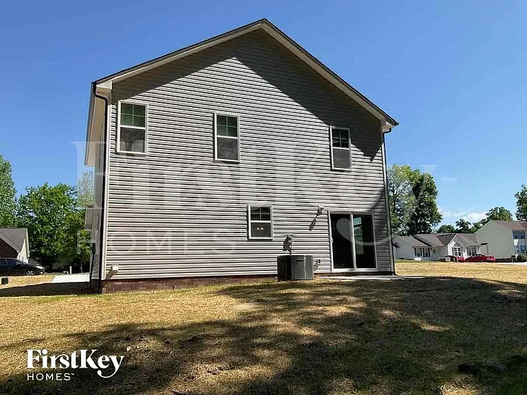 2041 Samantha Dr — Photo 21