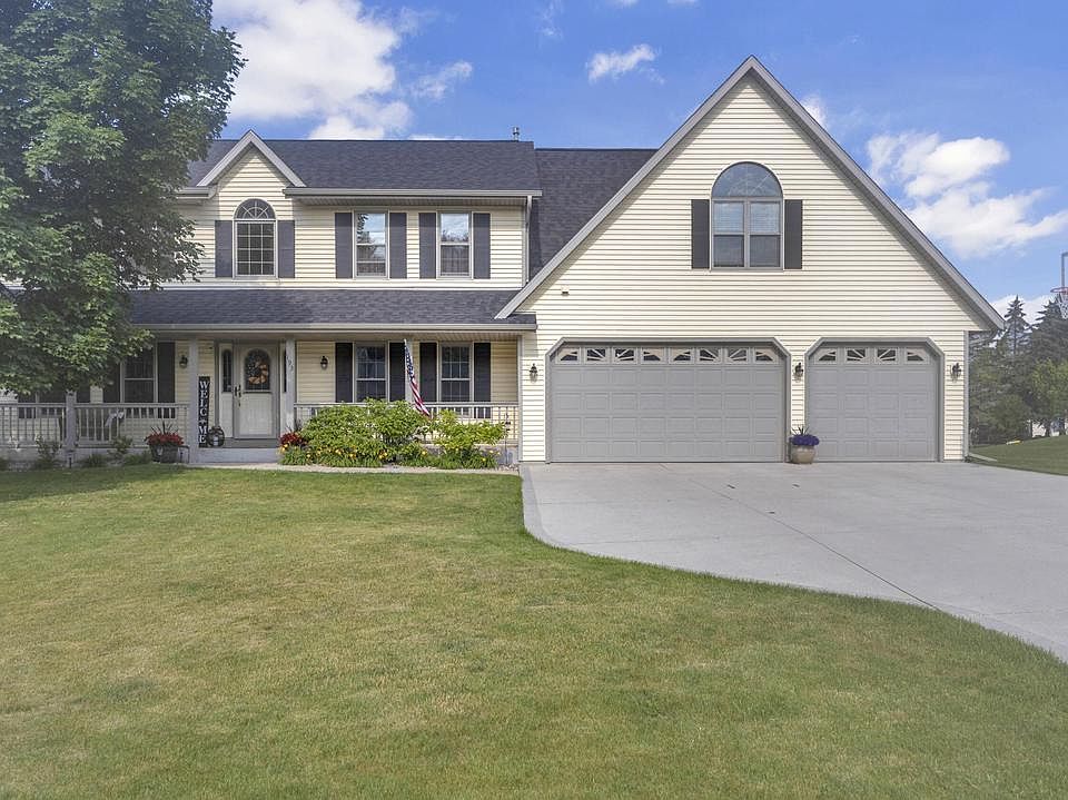 1st image of 193 Lexington COURT