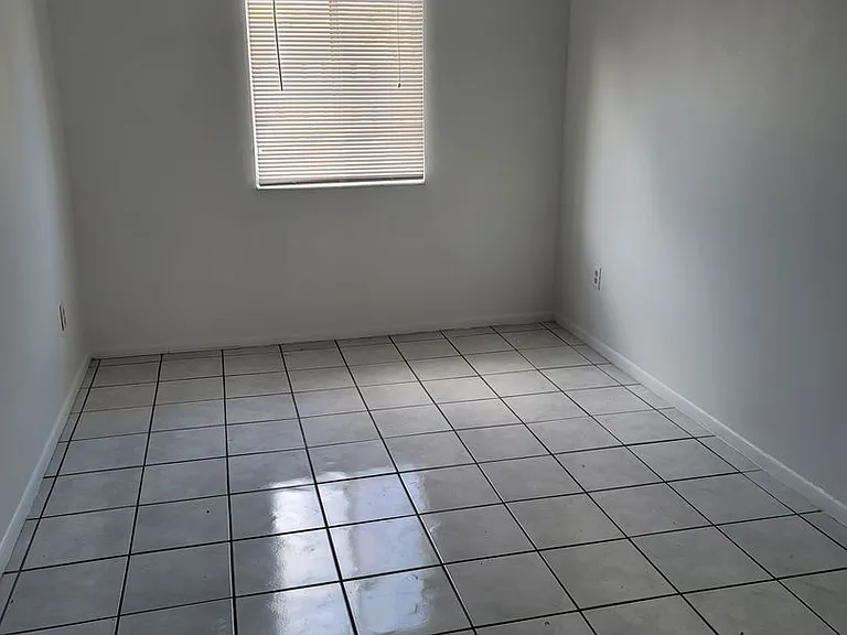 4020 Cortez Dr #C — Photo 5