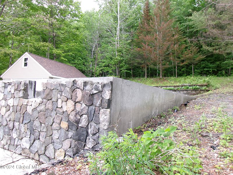 3rd image of L11 Mountain Stream Private Lane