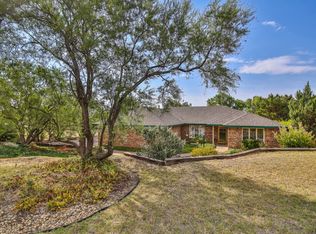 28 N Rim Rd, Ransom Canyon, TX 79366