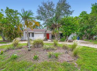 7222 Meadowbrook Dr, Sarasota, FL 34243