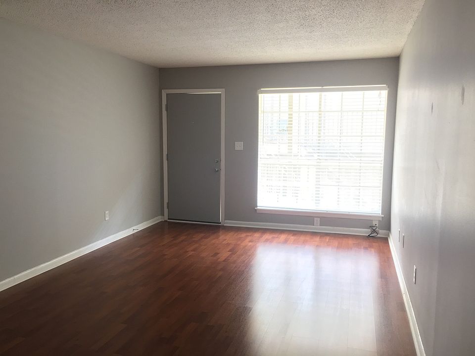 1st image of 3630 Clairmont Ave #36325