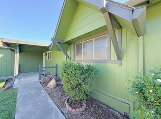 38 Adele Ave, Rohnert Park, CA 94928