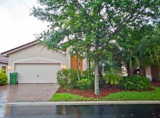 2253 NW 72nd Ter, Pembroke Pines, FL 33024