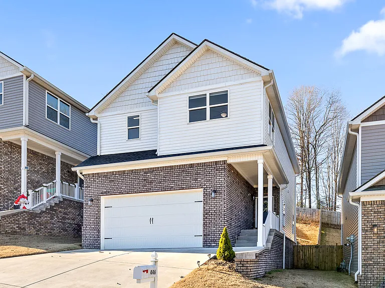 446 Candytuft Ln — Photo 1
