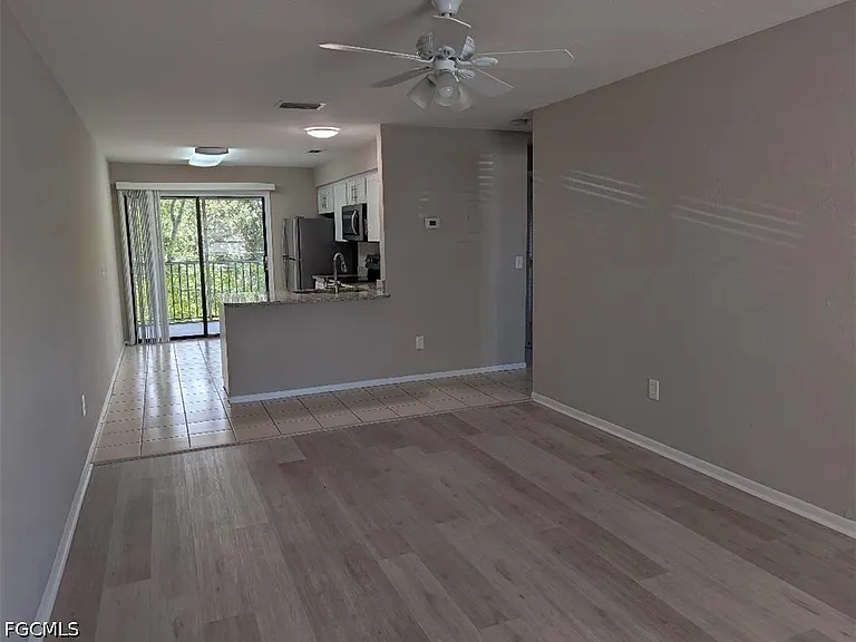 1509 SW 48th Ter #106 — Photo 3