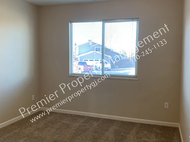 526 Rado Dr — Photo 12