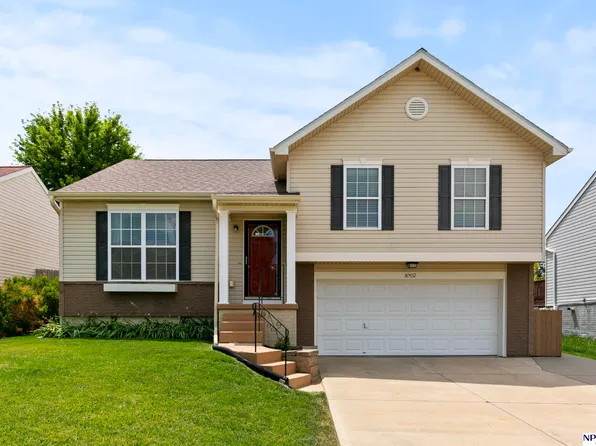 10857 Weber St, Omaha, NE 68142
