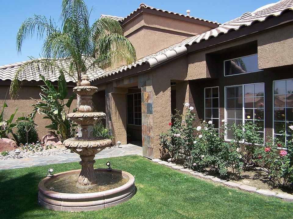 Courtyard Entry