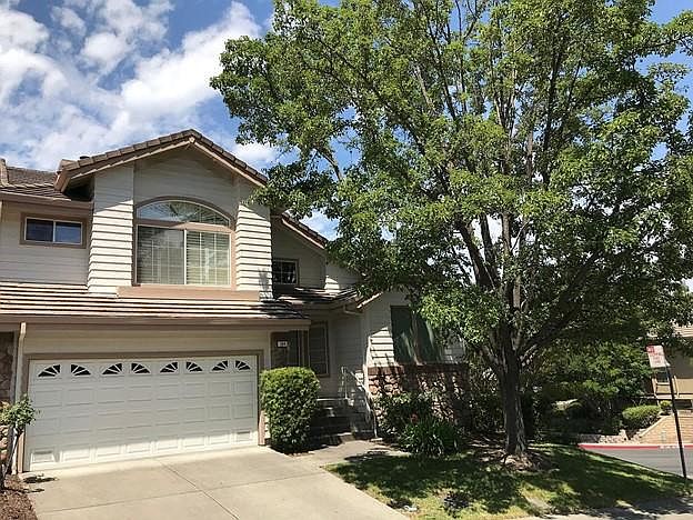 1st image of 264 Promenade Ln